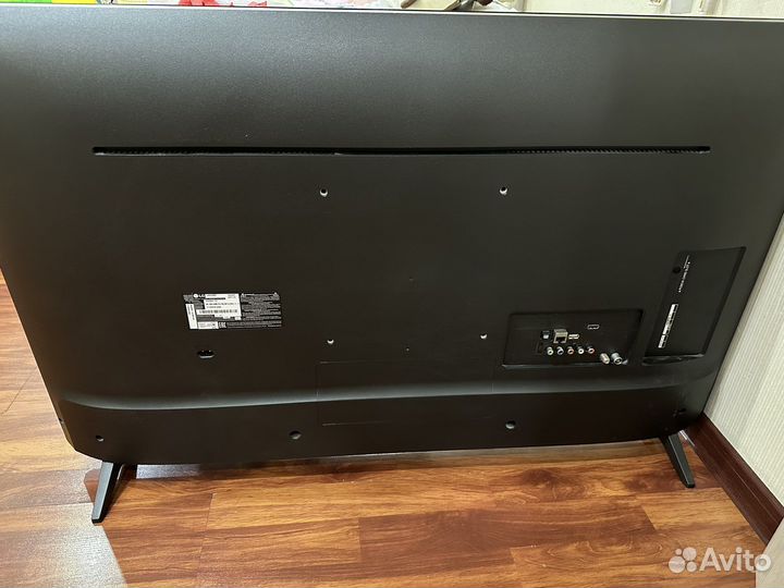 Продам телевизор LG 43UJ630V
