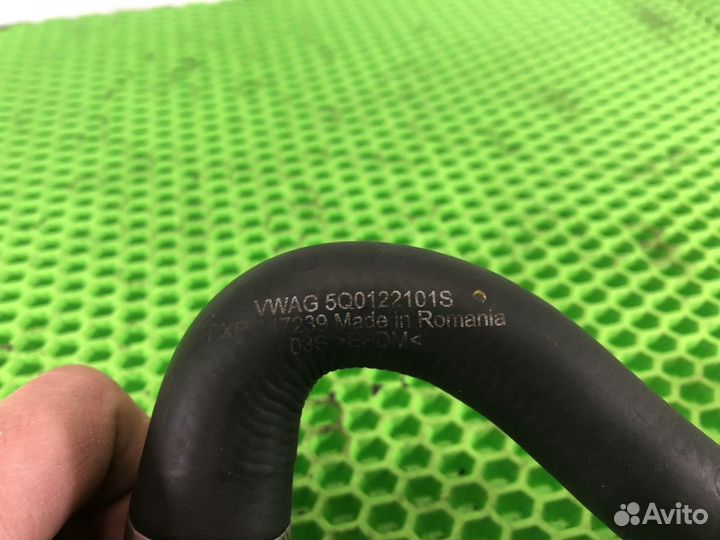 Патрубок системы охлаждения