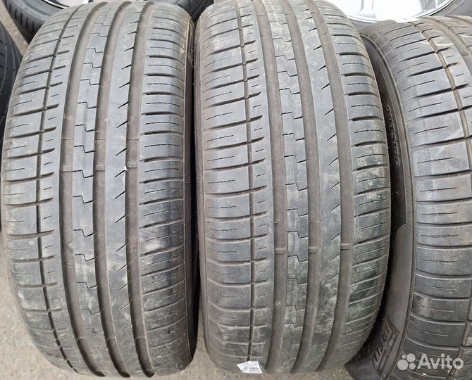 Pirelli P7 Evo Performance 215/50 R17 95W