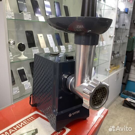 Мясорубка Vitek vt-3619