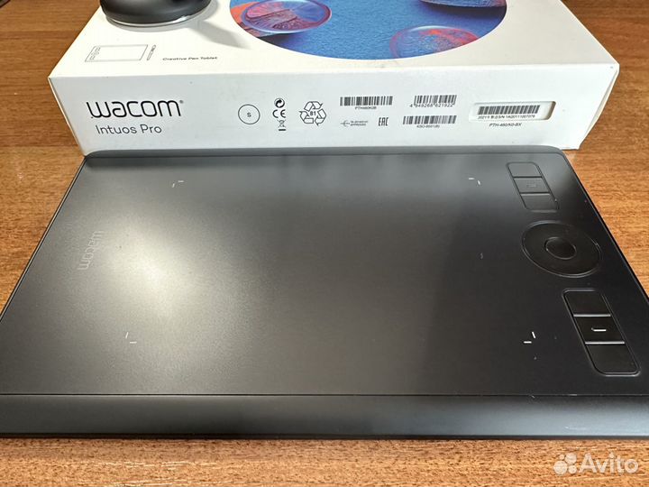 Графический планшет Wacom Intuos Pro S