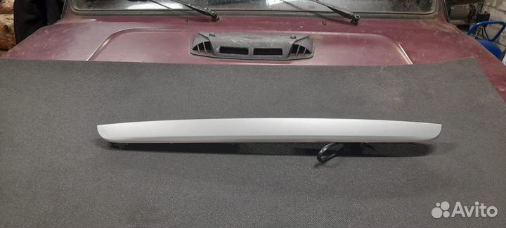 Молдинг двери задка Kia Need хэтчбэк