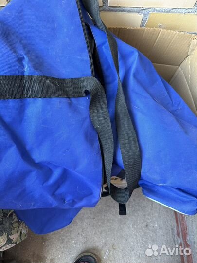 Беговые лыжи, палки и мешок