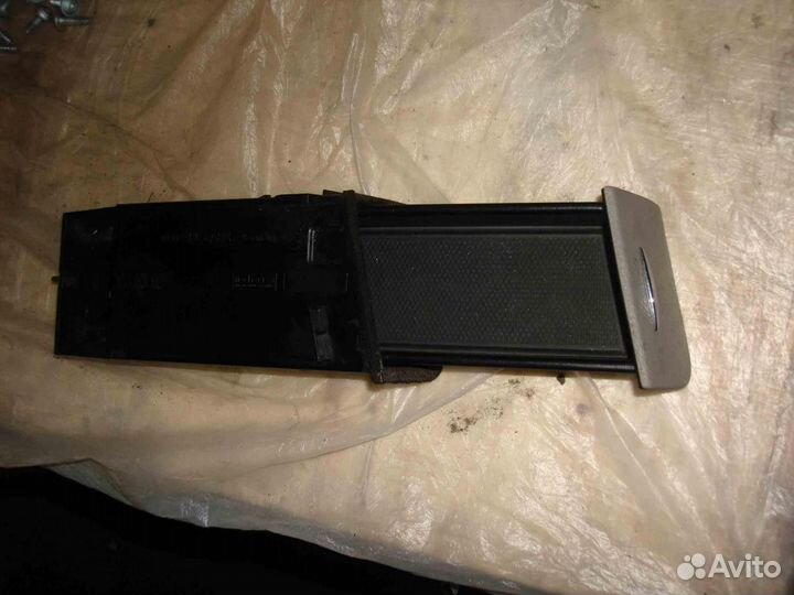 Ящик Mercedes E W211 2002-2009