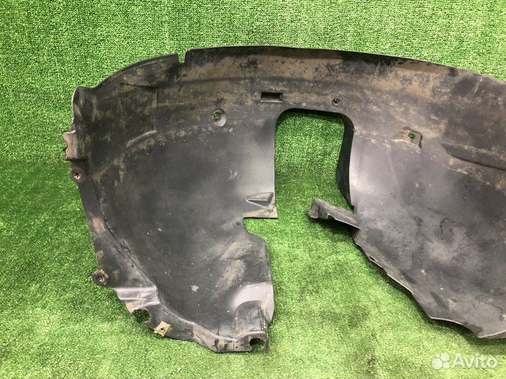 Подкрылок (локер) передний левый Peugeot 308