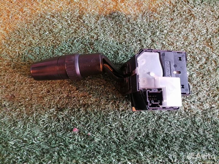 Переключатель подрулевой (света-поворотников) B32H