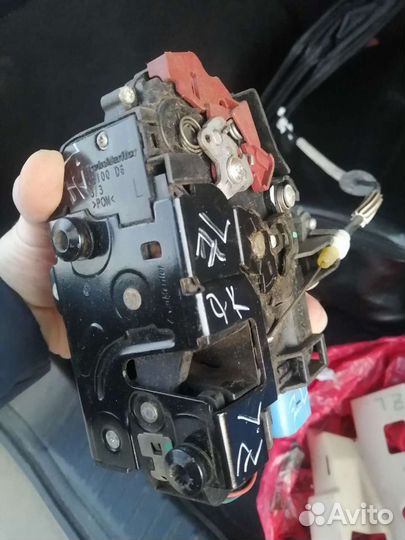 Замки VW Touareg 7L 2009г рестайл