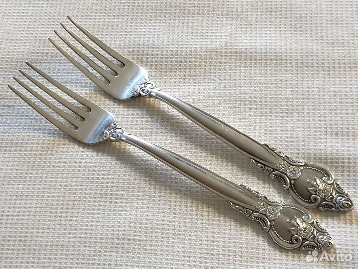 Столовые приборы 
