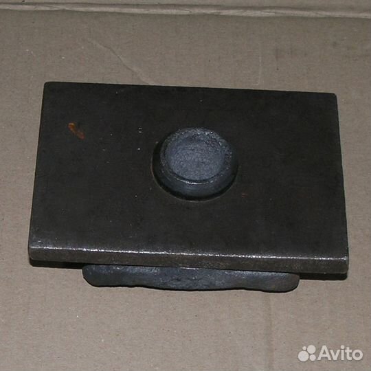 Вкладыш кронштейна рессоры с пластиной (Пластина с