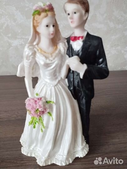 Фигурка молодожёны