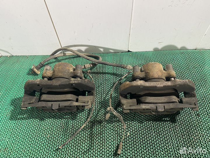 Суппорт задний L R Mercedes Sprinter 2012