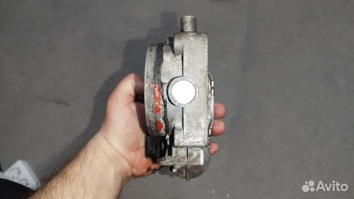 Дроссельная заслонка