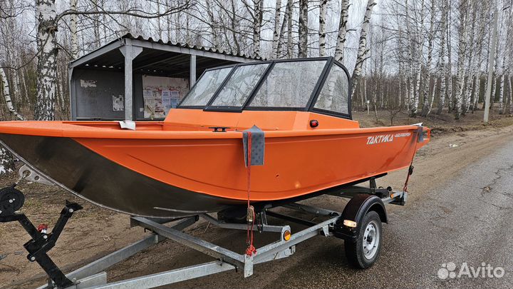 Лодка моторная аллюм. 