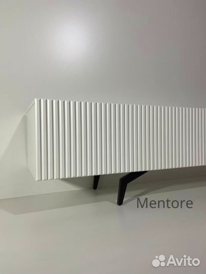 Тумба под тв Bravo на опорах