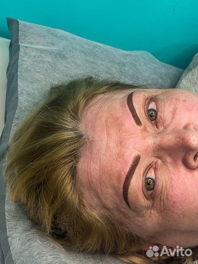 Перманентный макияж бровей