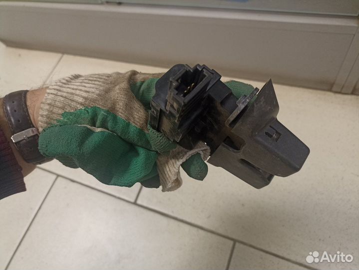 Замок крышки багажника renault laguna 2 liftback