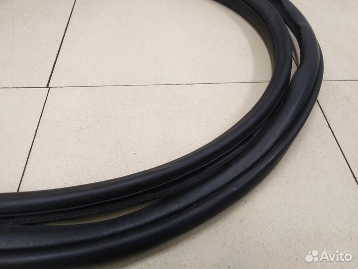 Уплотнитель (внутри) Lancer (CX,CY) 2007