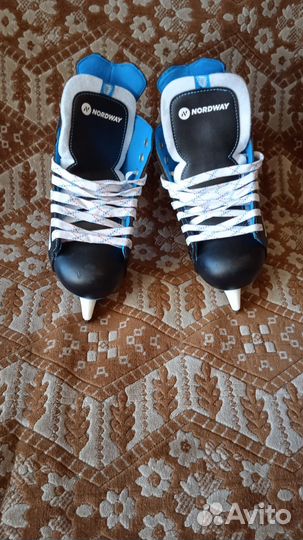 Продаю коньки хоккейные детские Nordway F 350