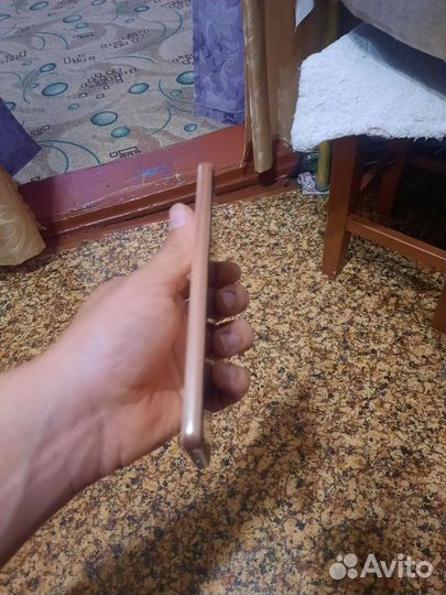 Мобильные телефоны