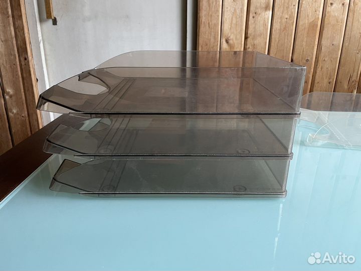 Горизонтальный лоток для бумаг