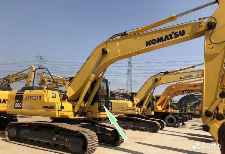 Стекло лобовое нижнее Komatsu для PC 200