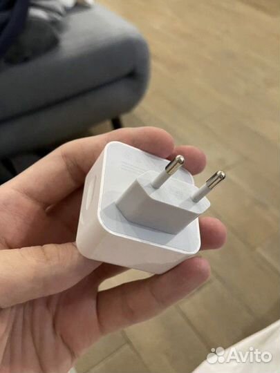 Зарядное устройство 35W с Power Delivery