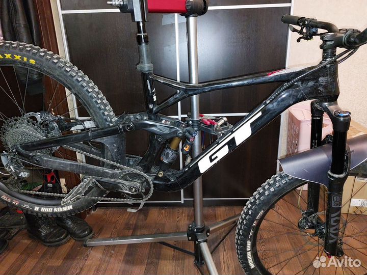 Рама GT Sensor elite M. 2021. Carbon