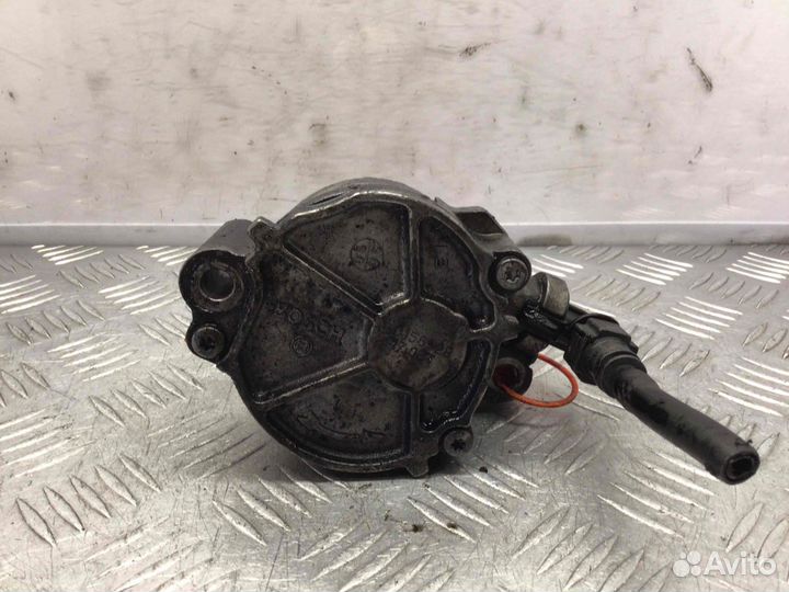 Насос вакуумный Citroen Berlingo d15628; 1692776;