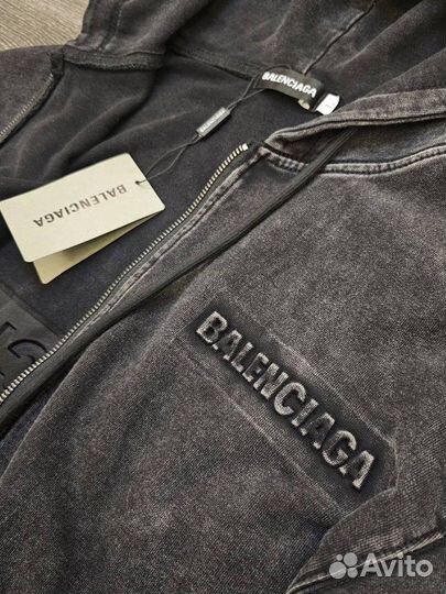 Толстовка мужская Balenciaga