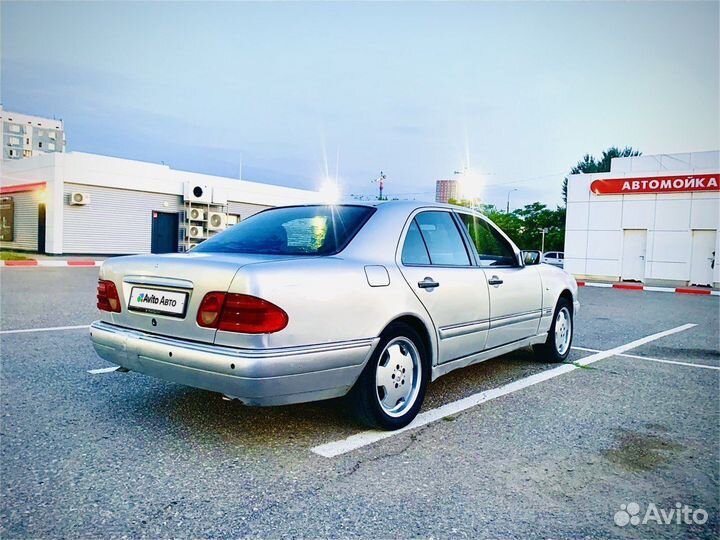 Mercedes-Benz E-класс 2.0 МТ, 1998, 370 501 км