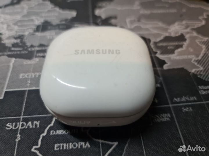 Samsung galaxy buds 2 кейс