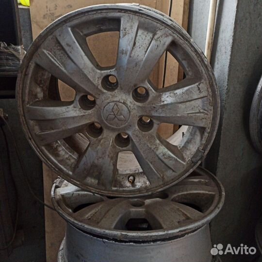 Диски r16 на l200