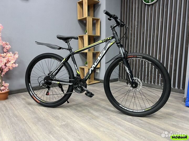 Велосипед горный чёрно-жёлтый