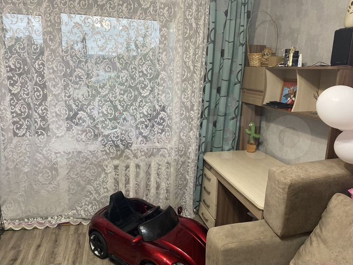 2-к. квартира, 58 м², 2/5 эт.