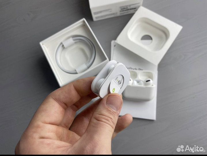 Беспроводные наушники AirPods Pro