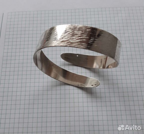 Серебряные эксклюзив браслеты и колье