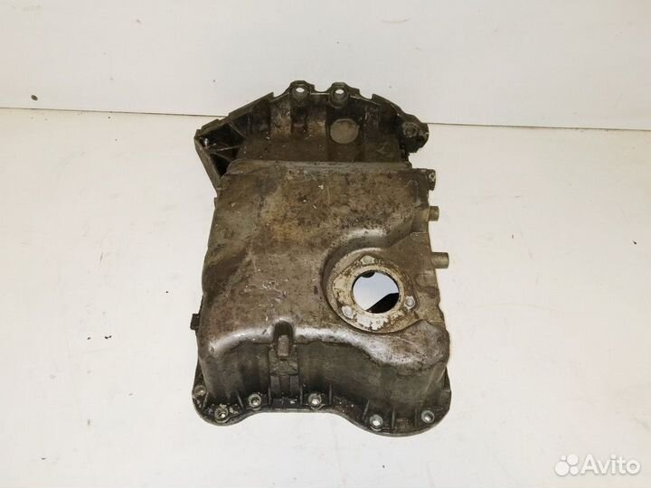 Масляный поддон двигателя Volkswagen Passat B5 AFN