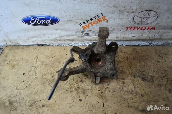 Кулак поворотный передний левый Chrysler Pt