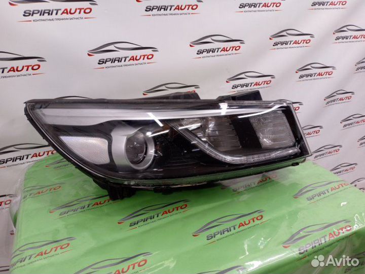 Фара передняя правая Kia Carnival 3 2014-2020