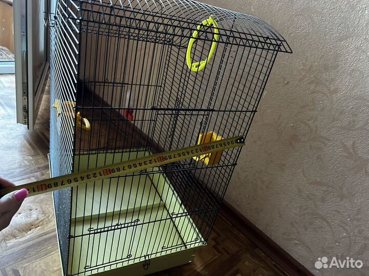 Большая клетка для птиц