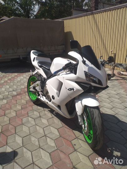 Хонда 600