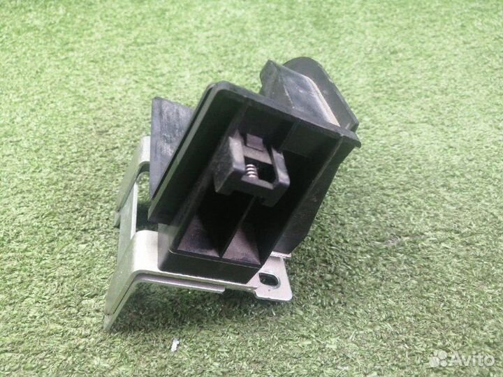 Кронштейн левый Bmw X3 F25 20DX N47N 2012