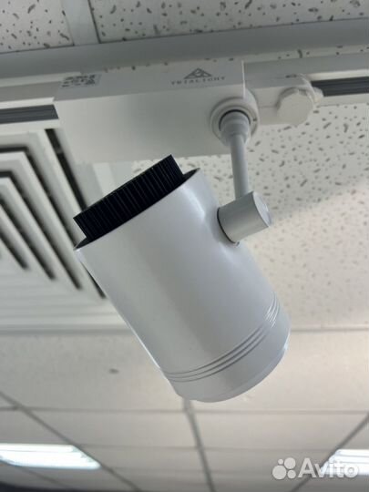 Трековые светильники на шинопроводе