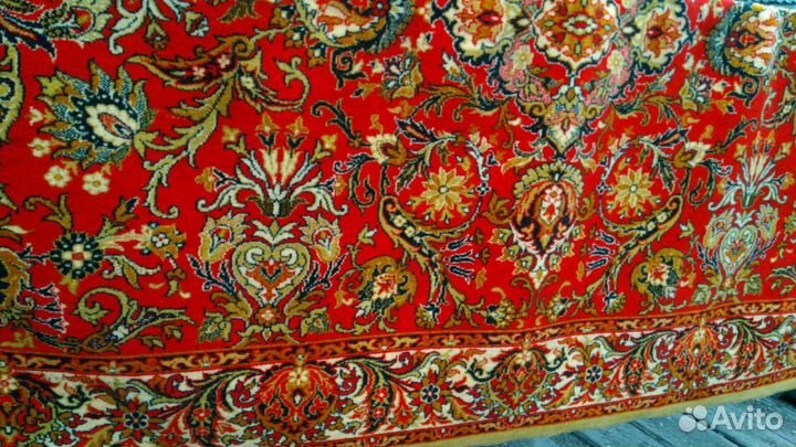 Ковер шерстяной