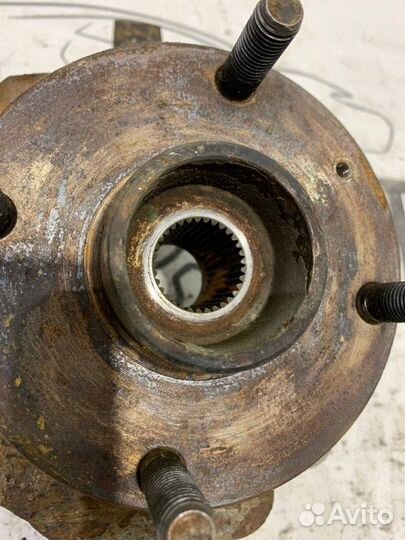 Поворотный кулак передний правый Chevrolet Lacetti