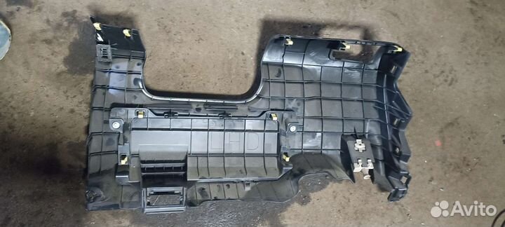 Нижняя часть торпеды для toyota camry v50 2.5