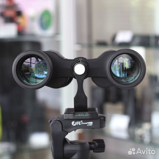 Полевой бинокль Nikon Aculon A211 10x42