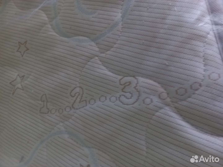 Детская кровать с матрасом