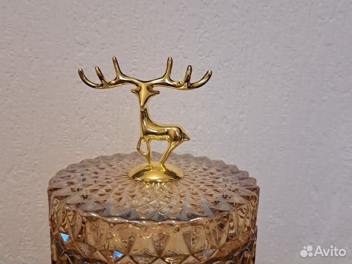 Конфетница цветное стекло с ручкой оленем