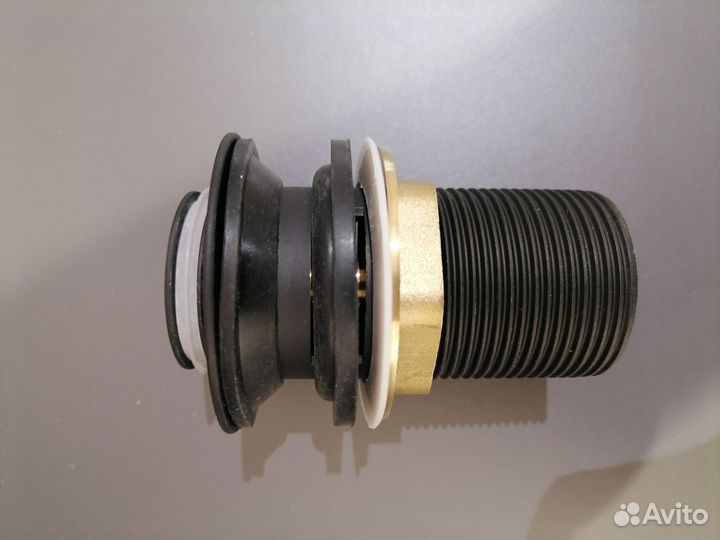 Выпуск для умывальника